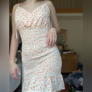 SUPER CUTE ORANGE AND WHITE SUMMER DRESS